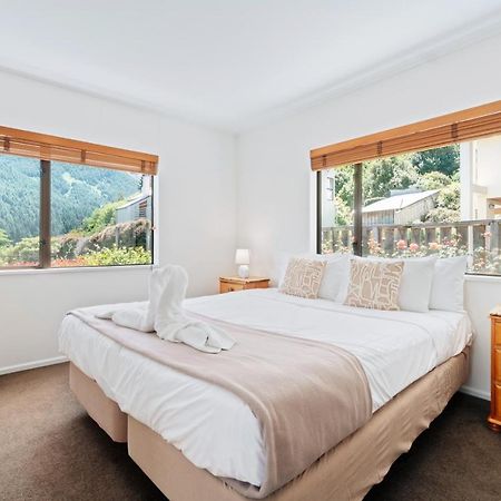 Town Centre Location With Stunning View - Unit 1 Lägenhet Queenstown Exteriör bild